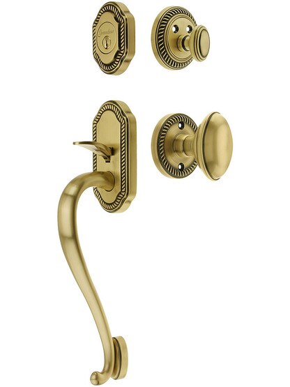 Newport Entry Lock Set in Antique Brass Finish with Eden Prairie Knob and